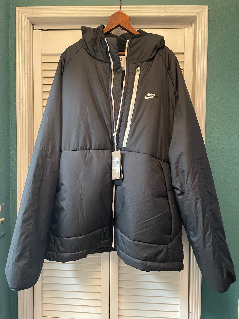 Men’s Nike Therma-Fit Black Hooded Puffer Jacket